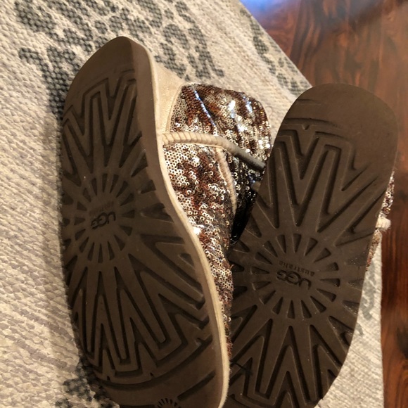 Ugg boots - Picture 2 of 4